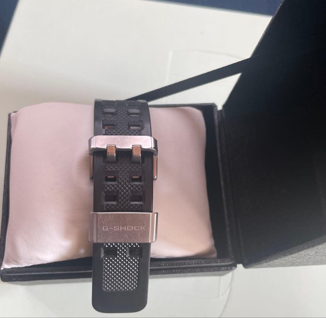 カシオG-SHOCK GWーＡ1100ソーラー電波時計