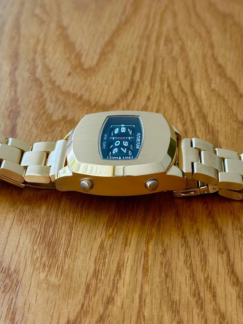 時計 FUTURE FUNK FF101-YG-MT