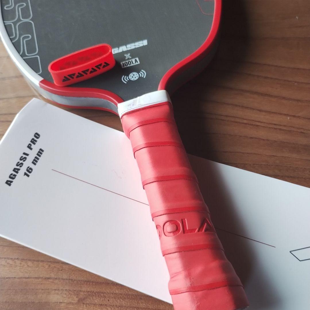 中古品 JOOLA ヨーラ アガシ プロ 16mm ピックルボール パドル