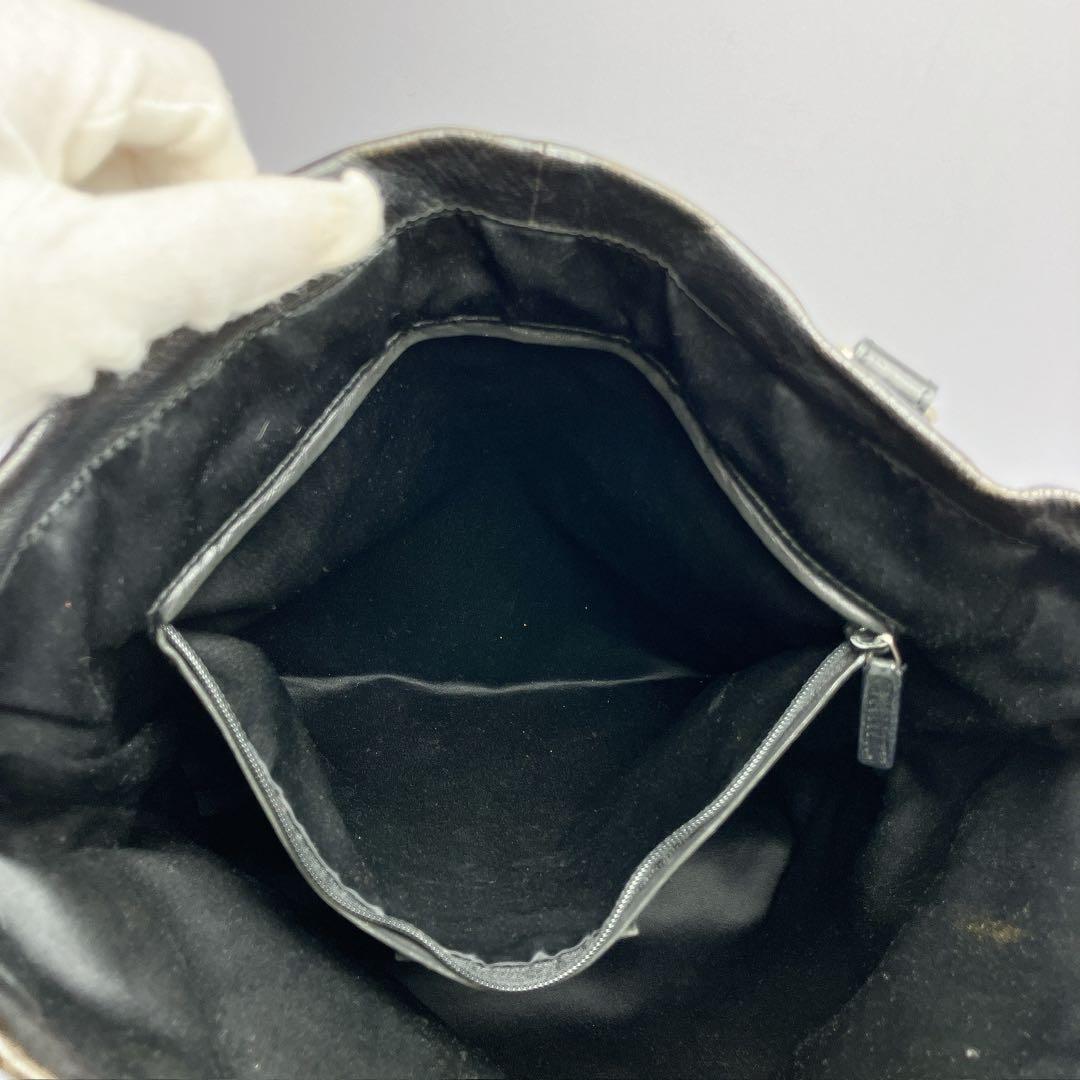 3334◯ YSL イヴ・サンローラン ブラックレザートートバッグ