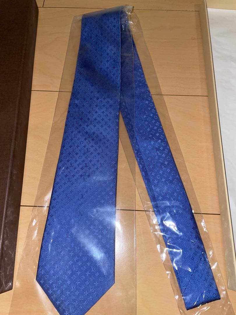 Louis Vuitton 青 ネクタイ