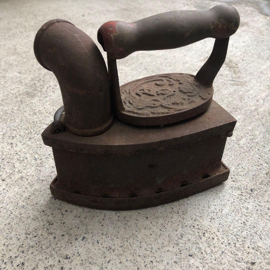 炭火アイロン・ヴィンテージ　炭火アイロン　鉄鋳物