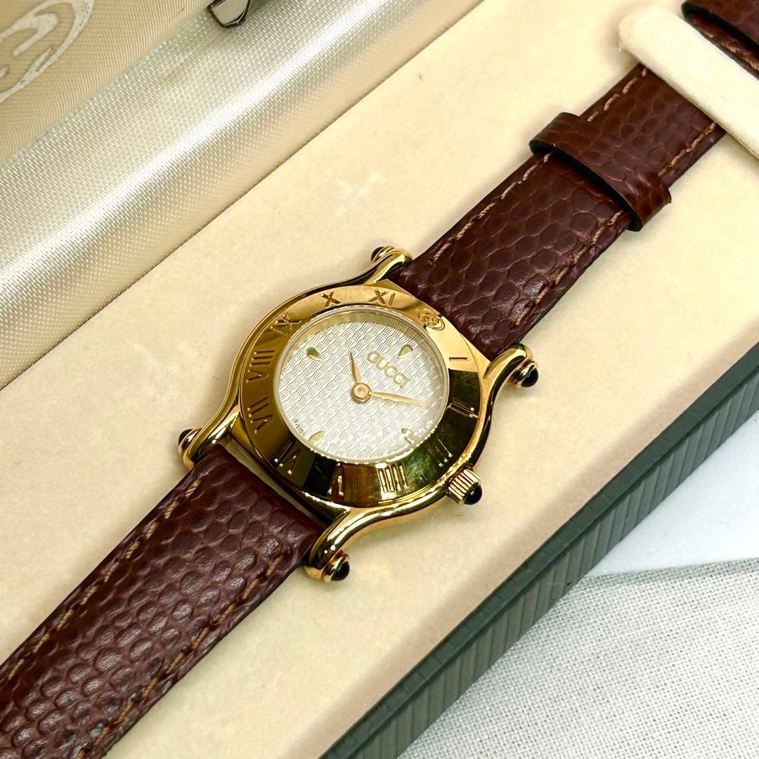 新品電池/稼働 GUCCI 6500L 未使用級 腕時計 QZ レディース