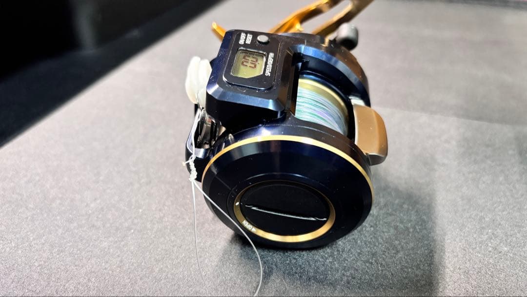 ダイワ ソルティガIC [300] 右巻き ジギング ベイトリール【美品】