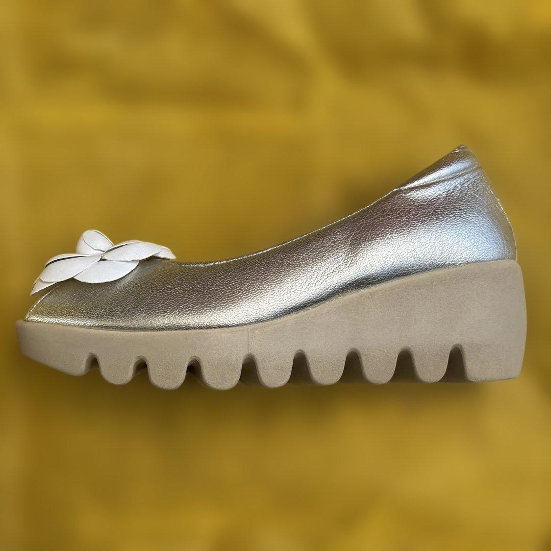 新品未使用　HILLS AVENUE シルバー パンプス　22cm