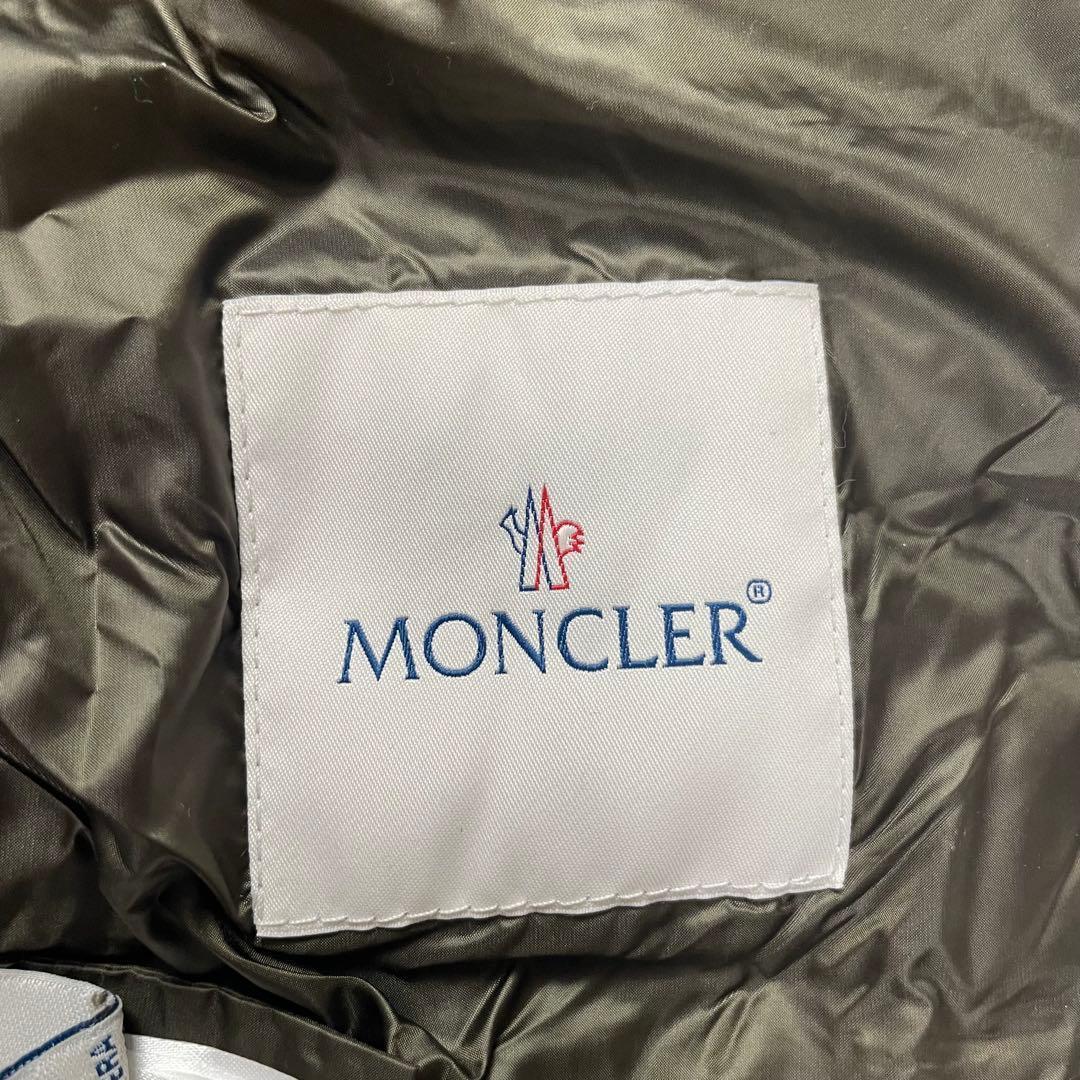 【良品】モンクレール★LIANE　リアンヌ　ダウンベスト　ワッペン　カーキ　1