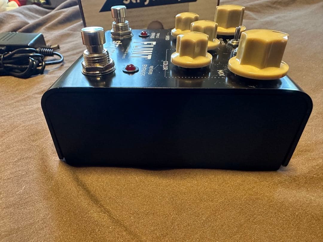 Strymon FLINT V1トレモロ & リバーブ