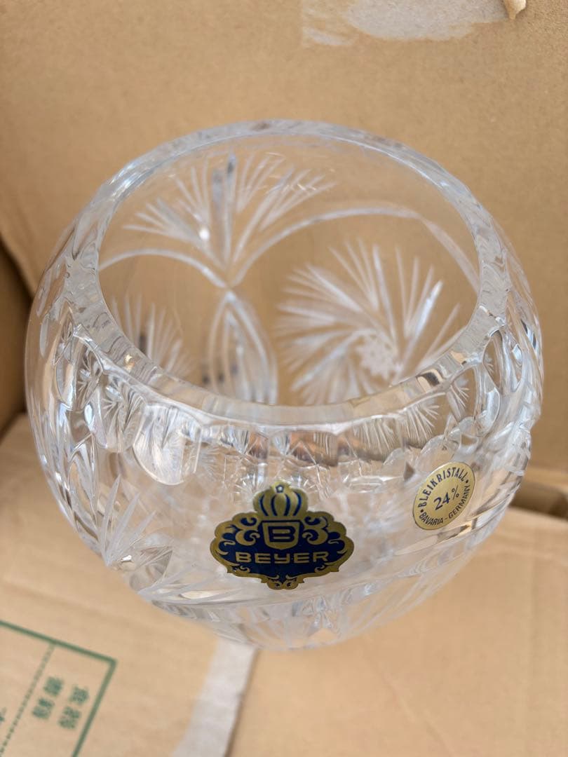 BEYER クリスタルガラス 花瓶 中型