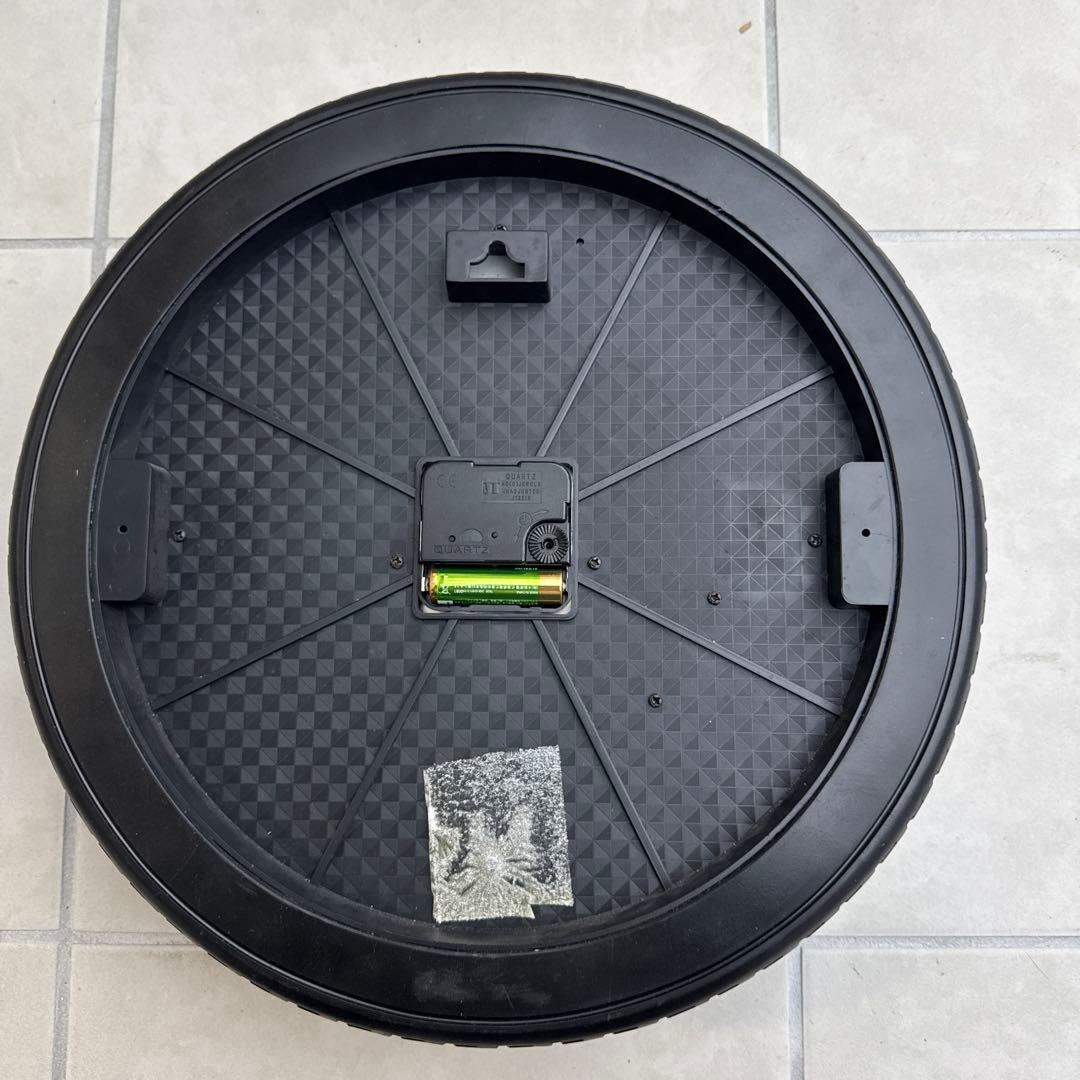 ホイールデザイン 掛時計 シルバー 赤