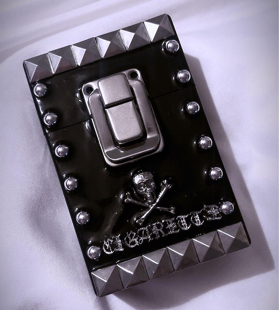 財布・ケース・小物入れ R