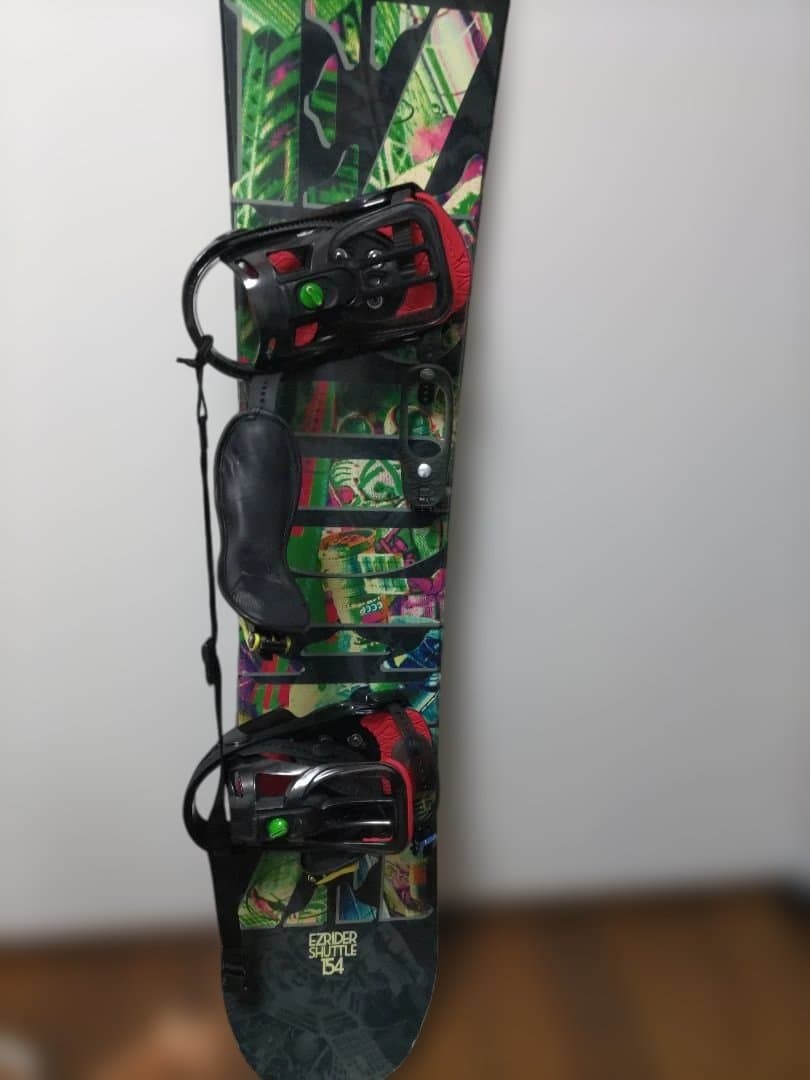 EZRIDER SHUTTLE スノーボード　154cm ビンディング・袋付き