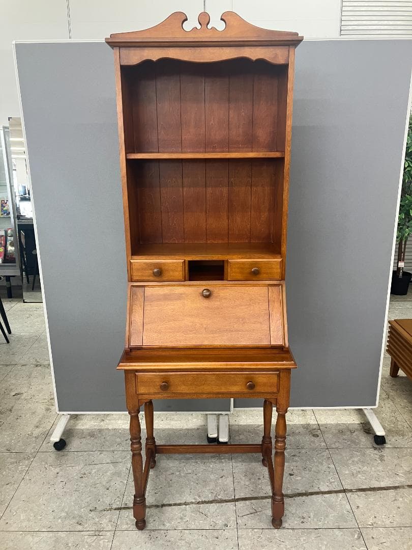 横浜ダニエル ライティングビューロ ブラウン