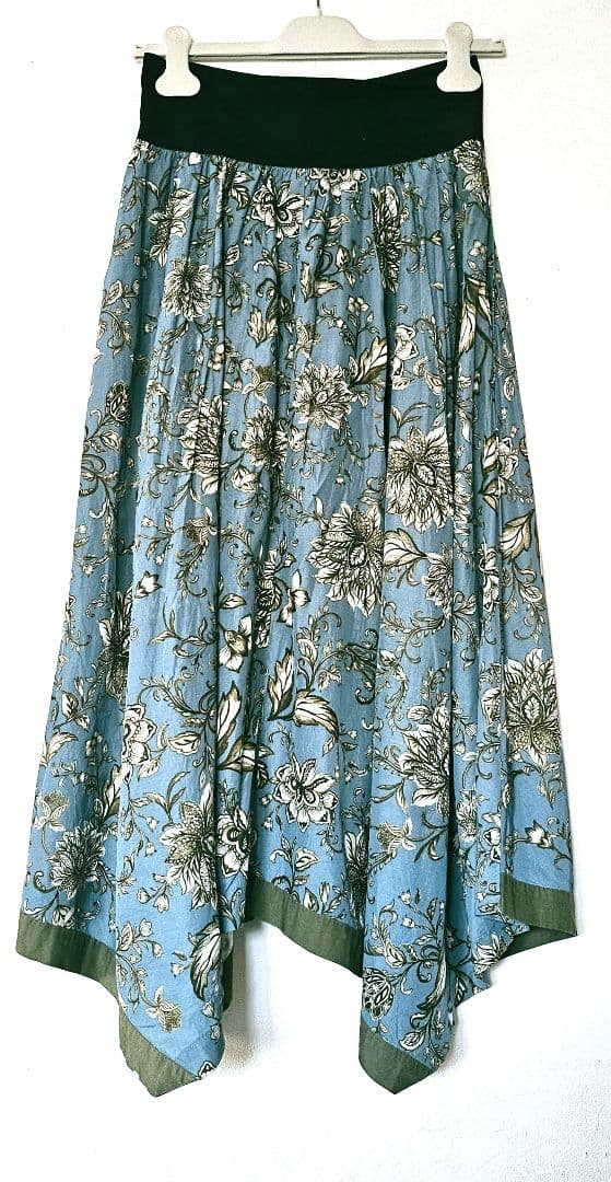 ね*ね様 KEI Hayama PLUS　花柄スカート　フリーサイズ 　古着