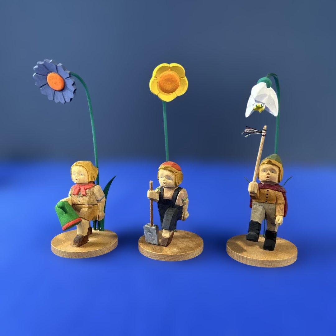 ドイツ製　木製人形　シューマン工房　エルツ地方　ザイフェン 可愛いお花祭り