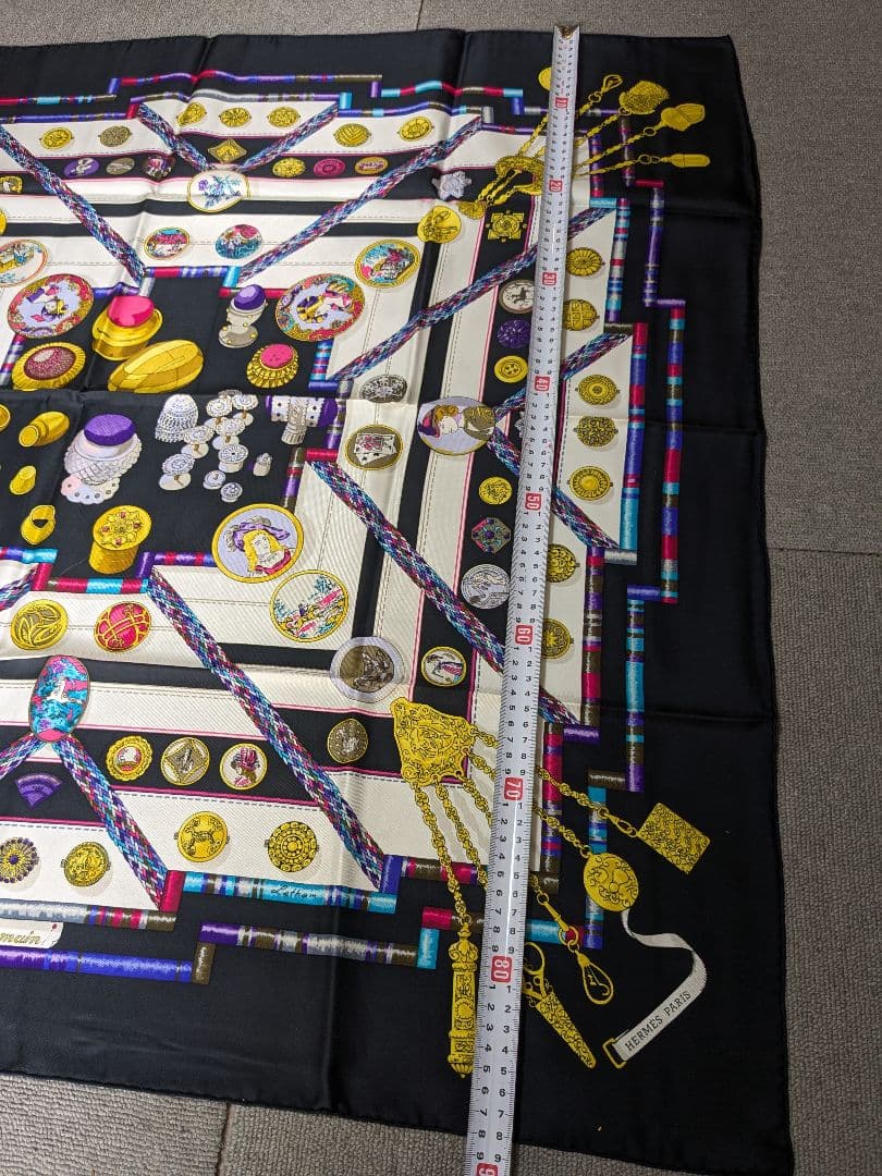 エルメス スカーフ カレ90 Pelile main お針子さん