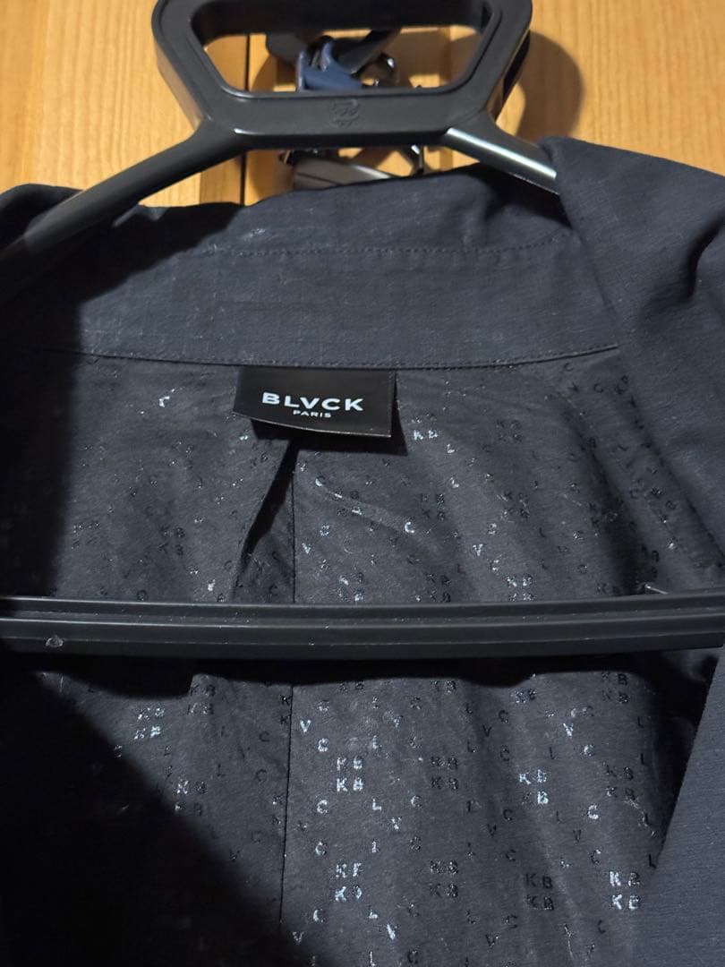 BLVCK PARISトレンチコート