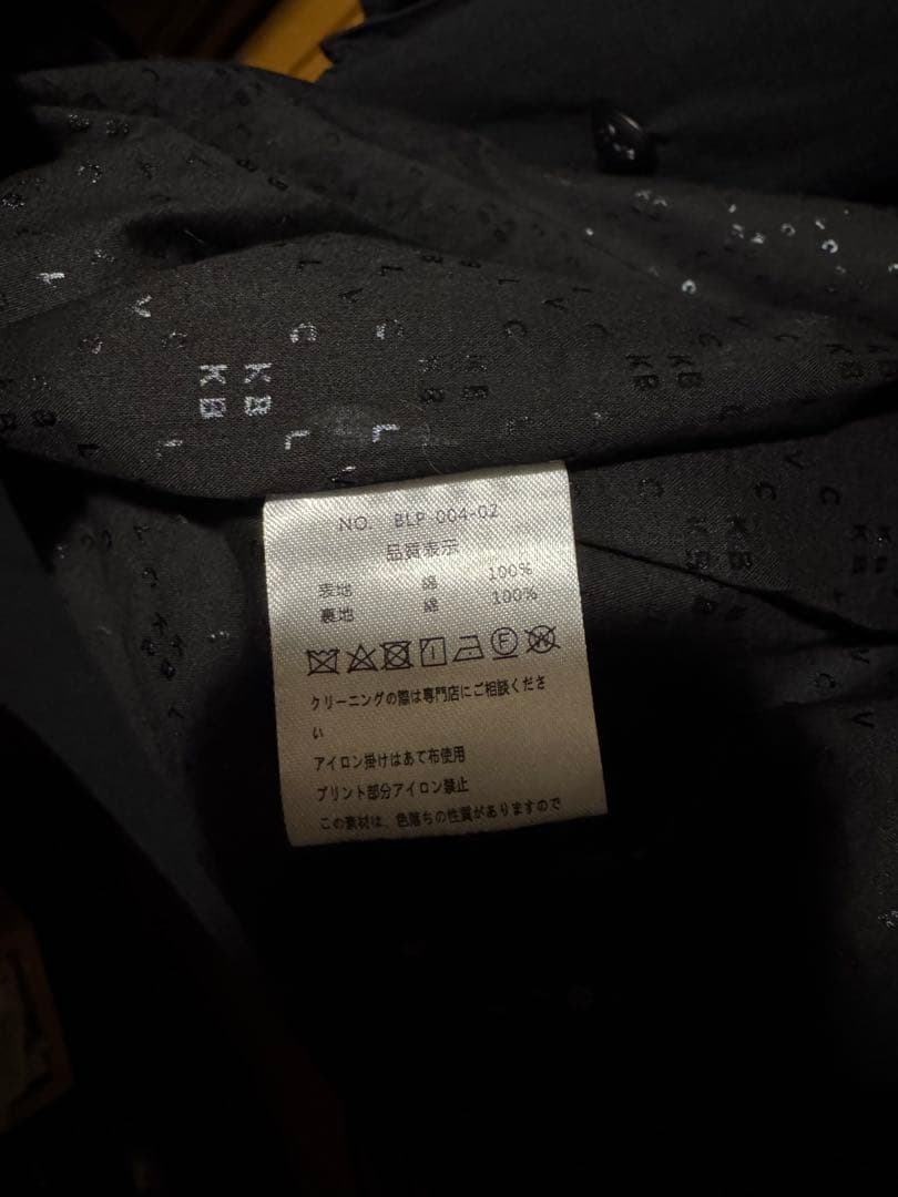 BLVCK PARISトレンチコート