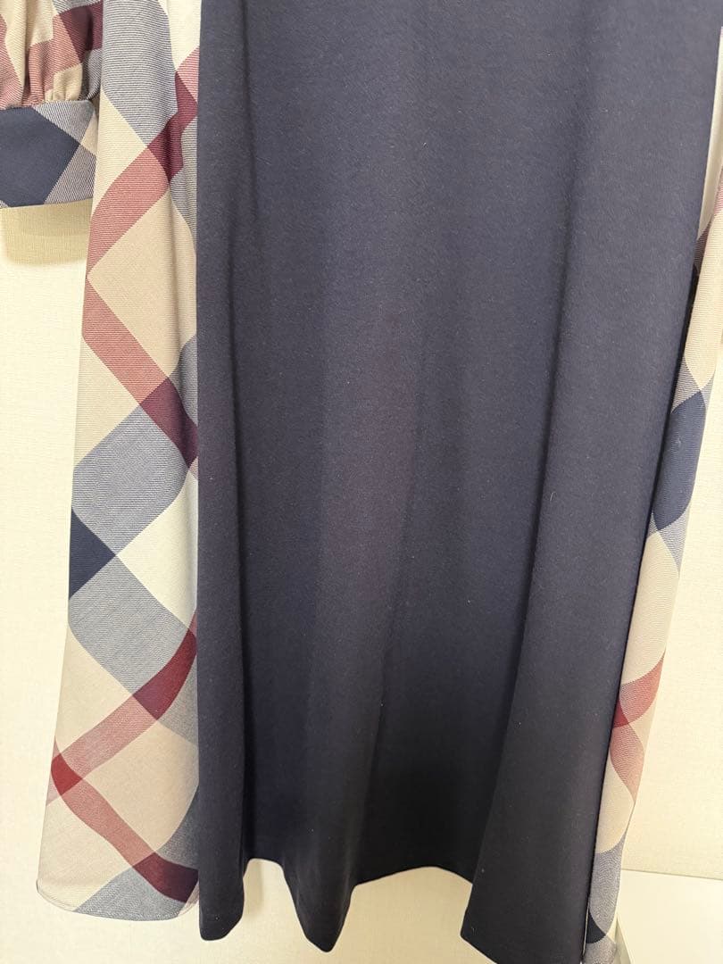 百花【ブルーレーベル・クレストブリッジ】ネイビー 長袖 ワンピース