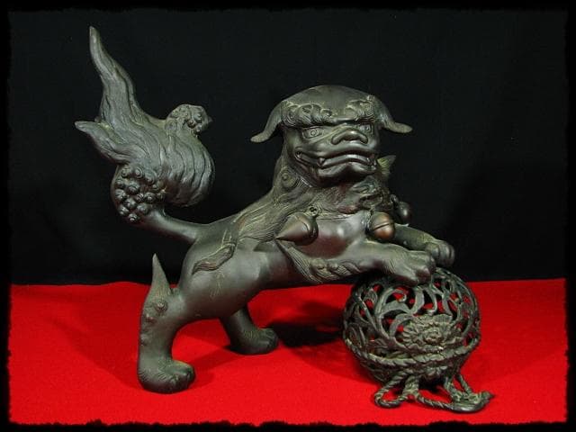 大型 銅獅子 玉乗 置物 c536