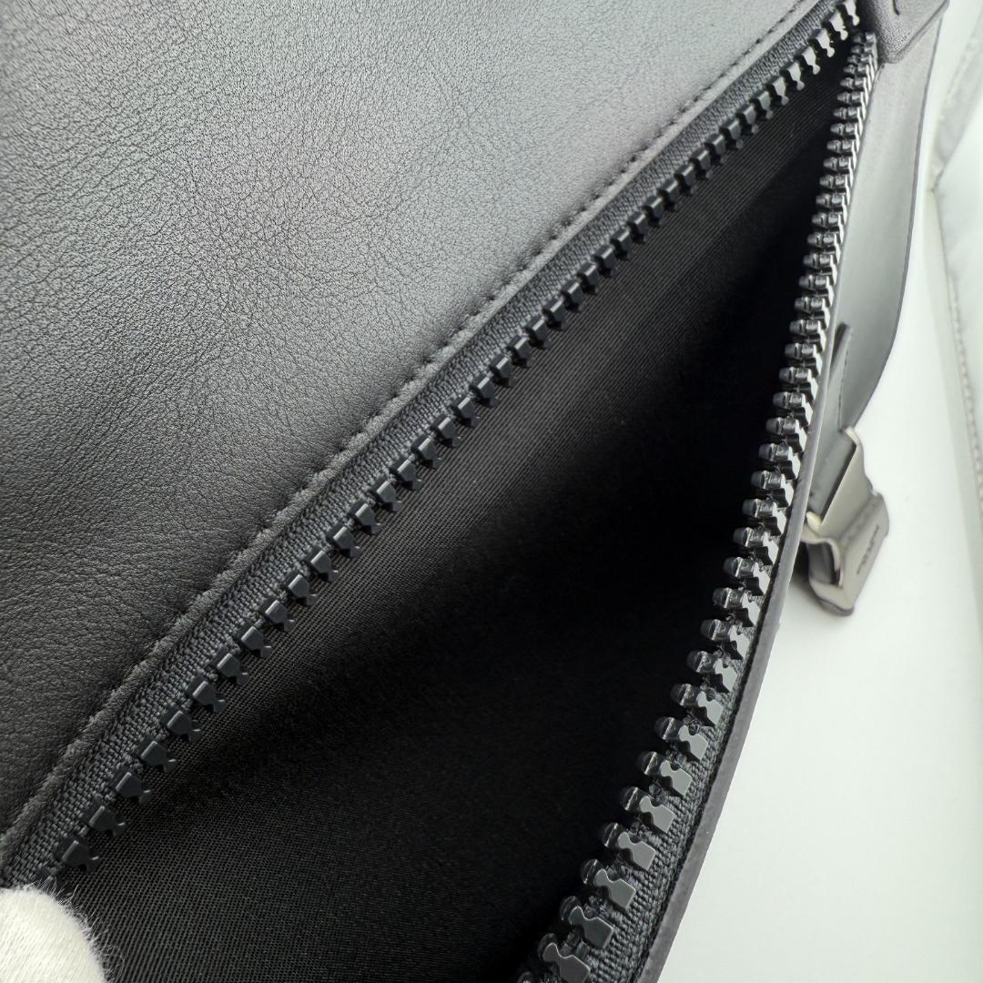 kochi 様コーチ トラック　メッセンジャーバッグ　ショルダーバッグ