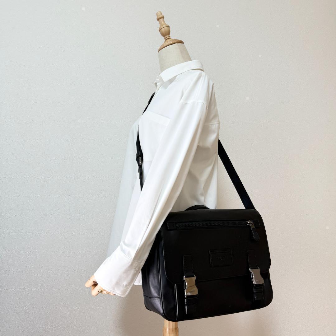 kochi 様コーチ トラック　メッセンジャーバッグ　ショルダーバッグ