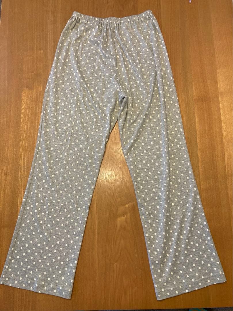 【新品タグ付き】マタノアツコ　パジャマ　グレー水玉　Ｍサイズ