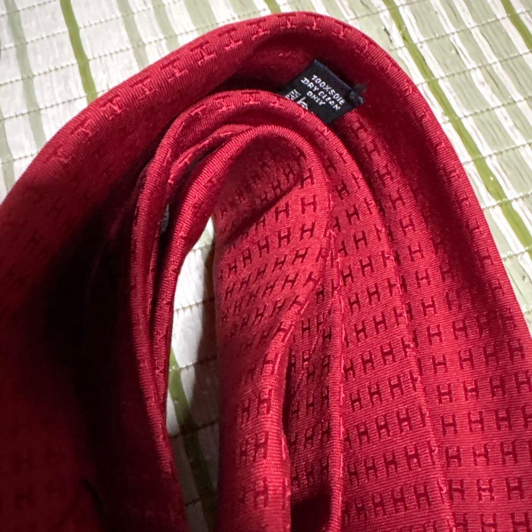 エルメス　HERMES ネクタイ　H柄　ビジネス　スーツ用　赤　レッド　シルク