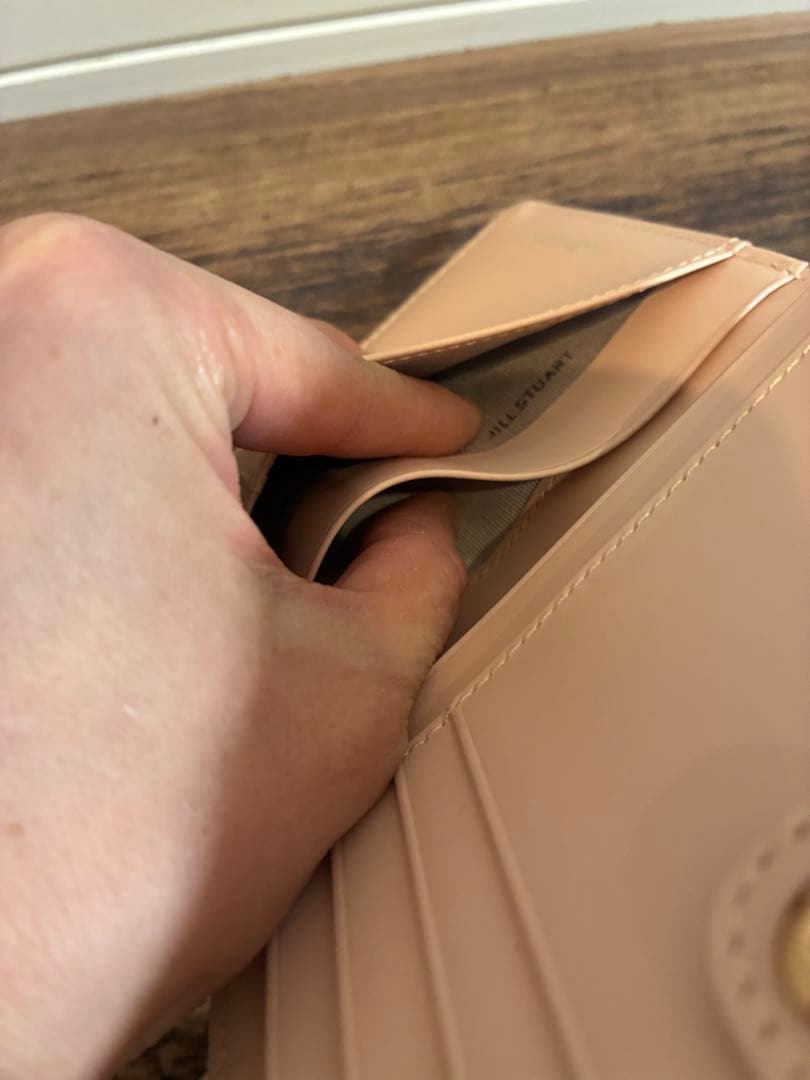 新品　JILL STUART ブラック ×ベビーピンク　二つ折財布　がま口小銭入