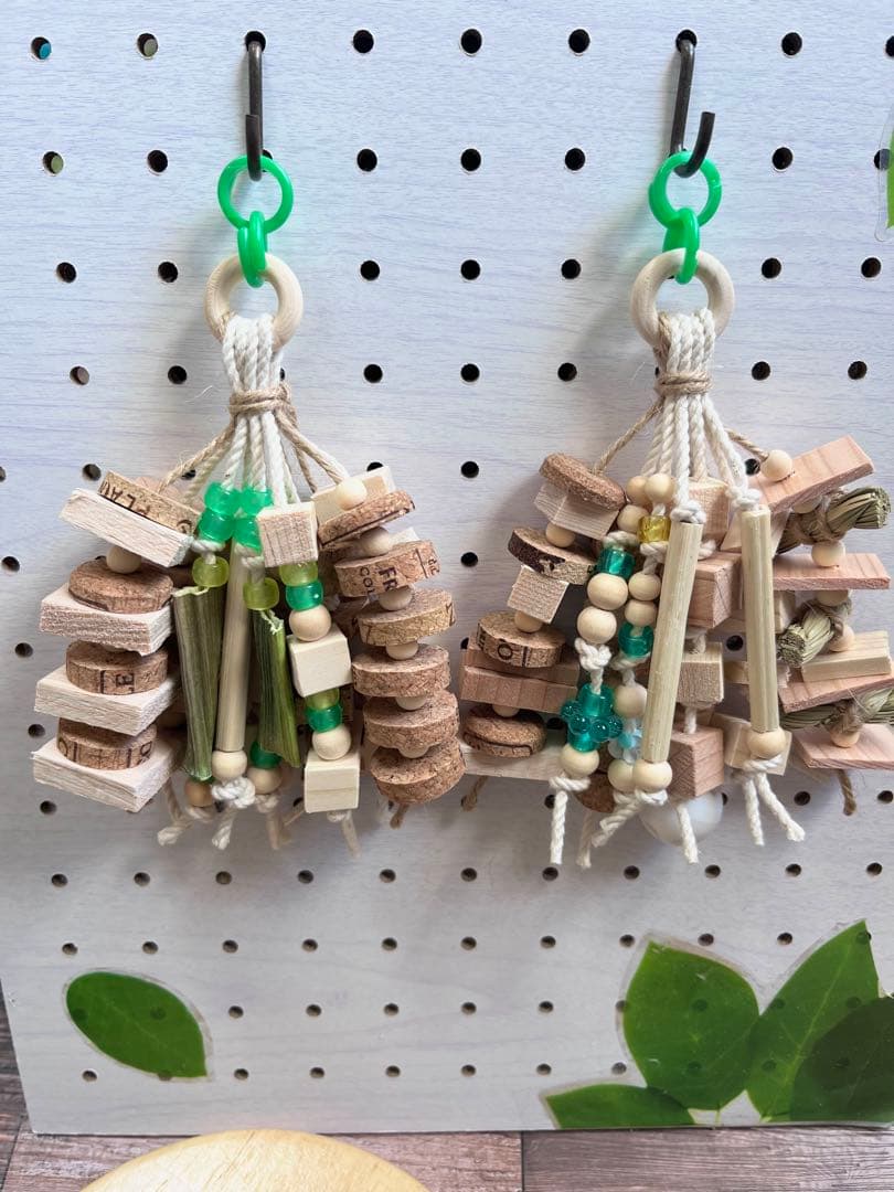 インコおもちゃ　鳥おもちゃ　バードトイ　いろいろ素材