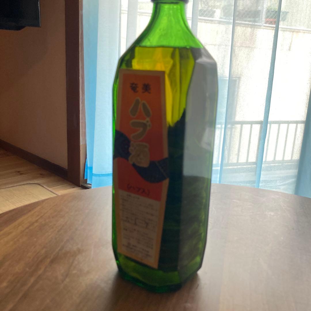 奄美　ハブ酒　ハブ入り