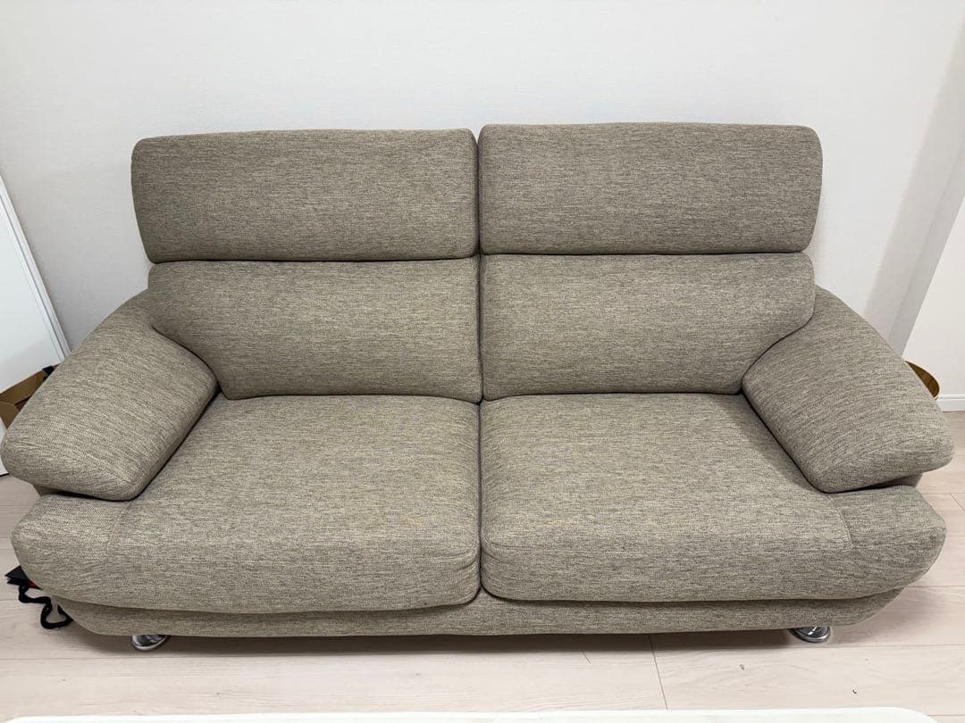 ベージュ2人掛けソファ キャスター付き