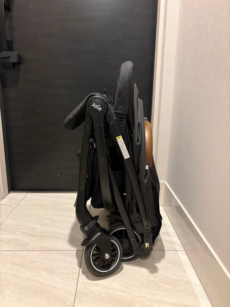 Joie ベビーカー　ツーリスト　収納袋・レインカバーつき