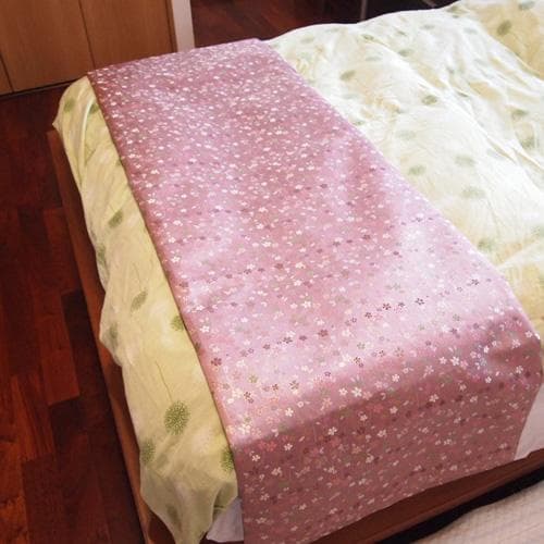 西陣織　新品　ベッドスロー　最高級　2ｍ×60㎝