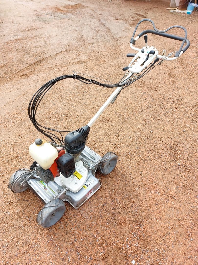 岐阜県高山発☆スパイダーモア 草刈り 農機具 4WD スパイダー spider