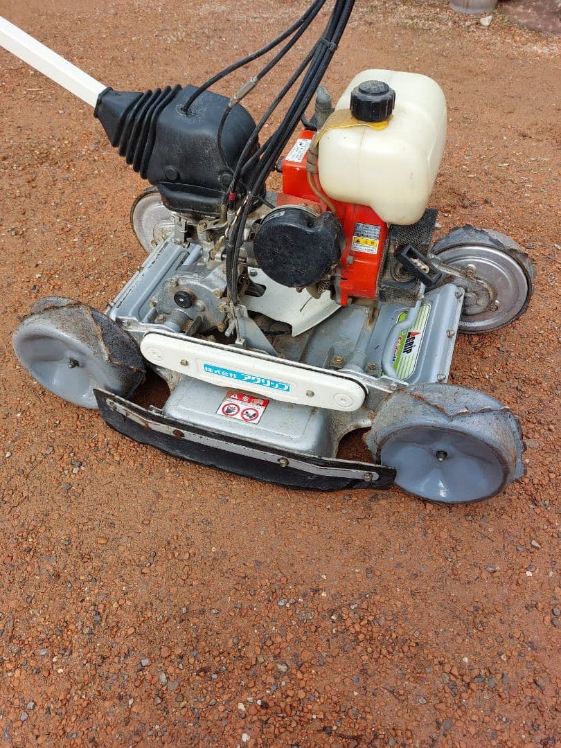 岐阜県高山発☆スパイダーモア 草刈り 農機具 4WD スパイダー spider