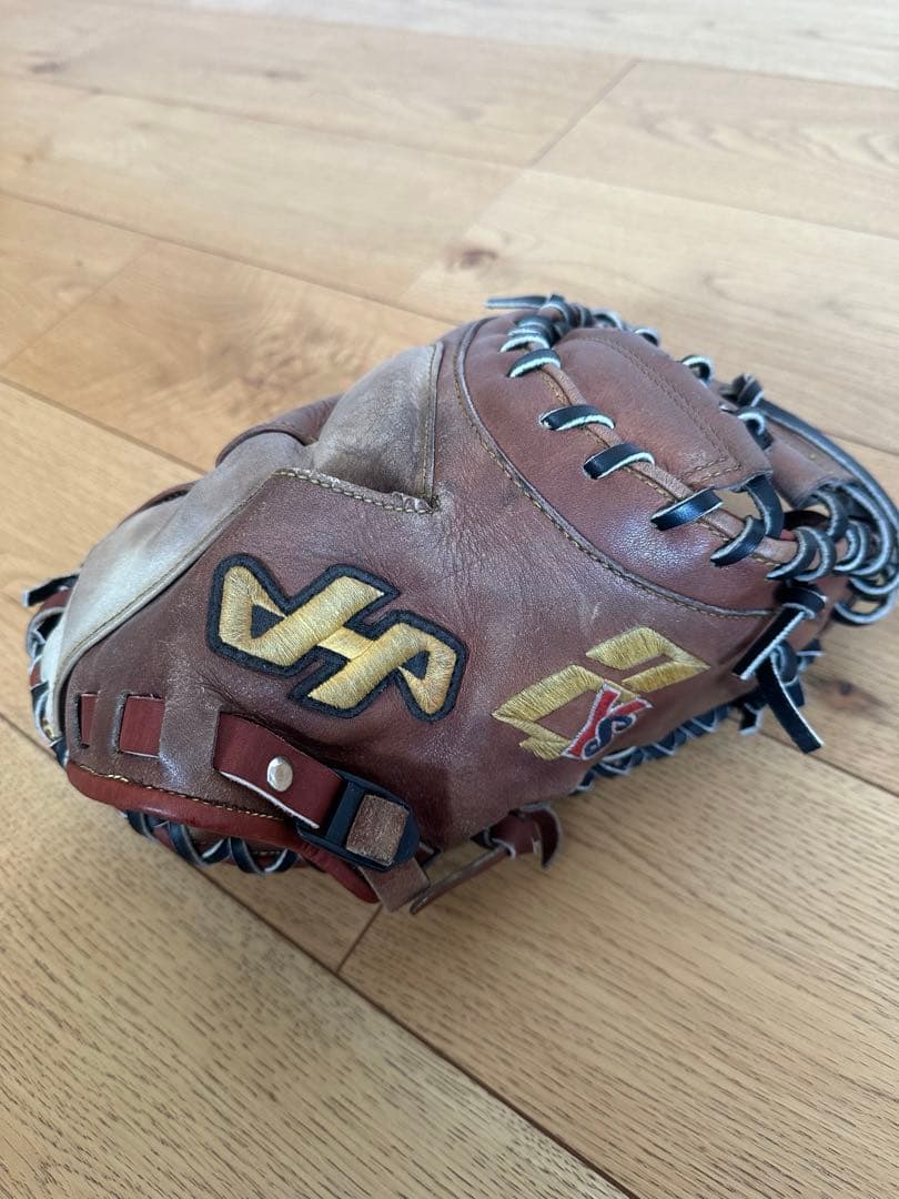 相川亮二　実使用ミット