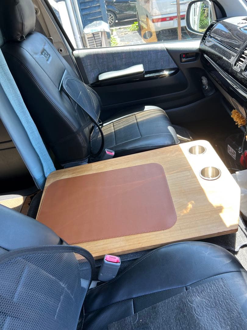 ハイエースワイド　センターテーブルDIY