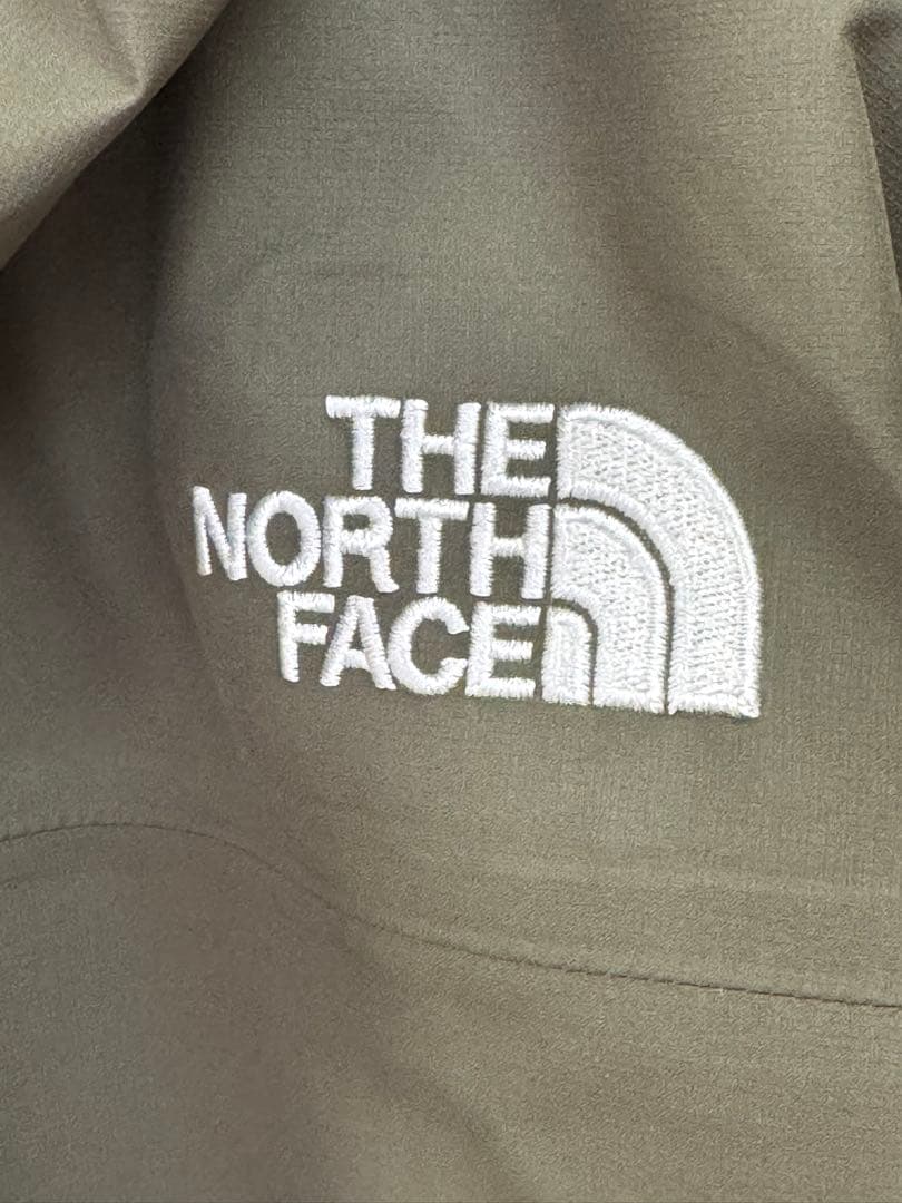 未使用タグ付き クライムライトジャケット（L）NP12003 廃盤 刺繍ロゴ