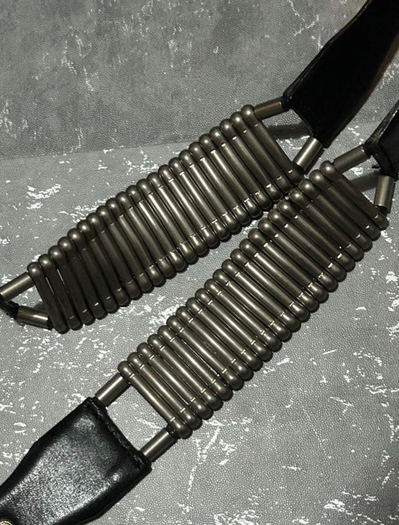 トーガ プルラ TOGA PULLA レザー メタル ベルト