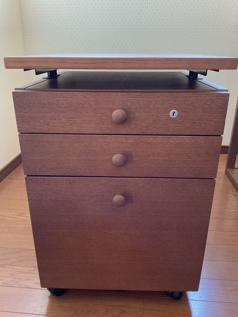 カリモク　ボナシェルタ　昇降式　引き出し　デスクワゴン