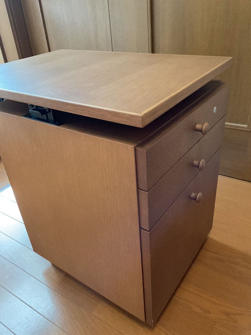 カリモク　ボナシェルタ　昇降式　引き出し　デスクワゴン