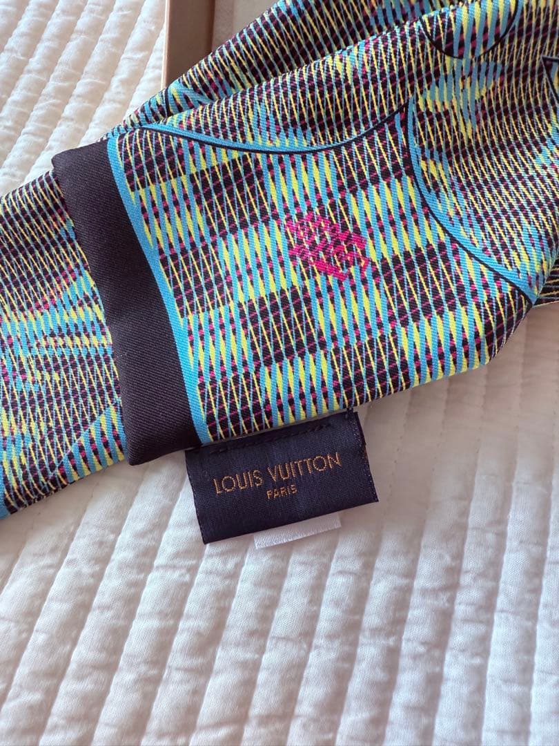 LOUIS VUITTON シルクスカーフ チェック柄