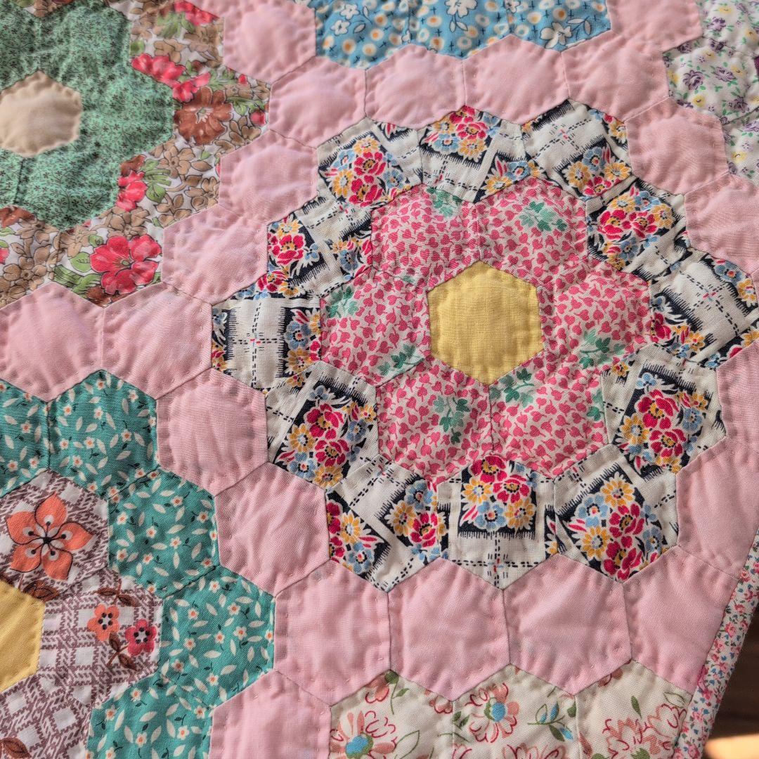 パッチワークキルト　ハンドメイド