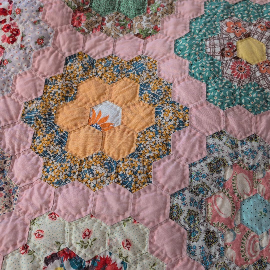 パッチワークキルト　ハンドメイド