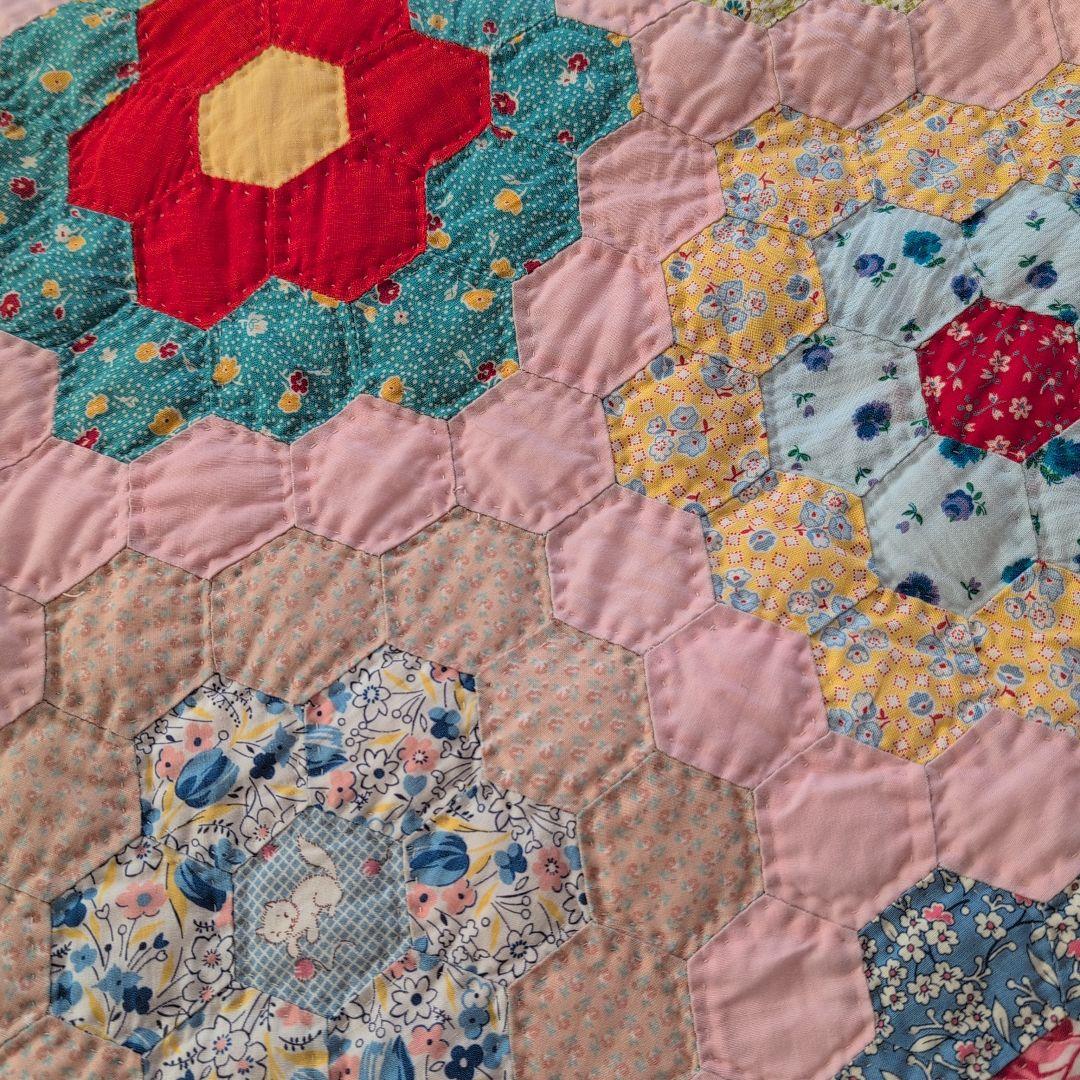 パッチワークキルト　ハンドメイド