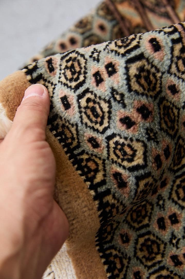 大型ヴィンテージラグ　パキスタン産　トライバルラグ(283×153cm) サンド