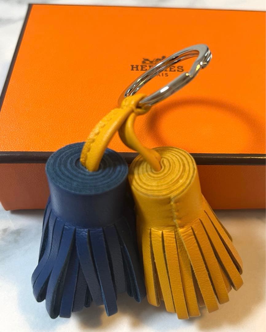 エルメス　ウノドス　カルメン