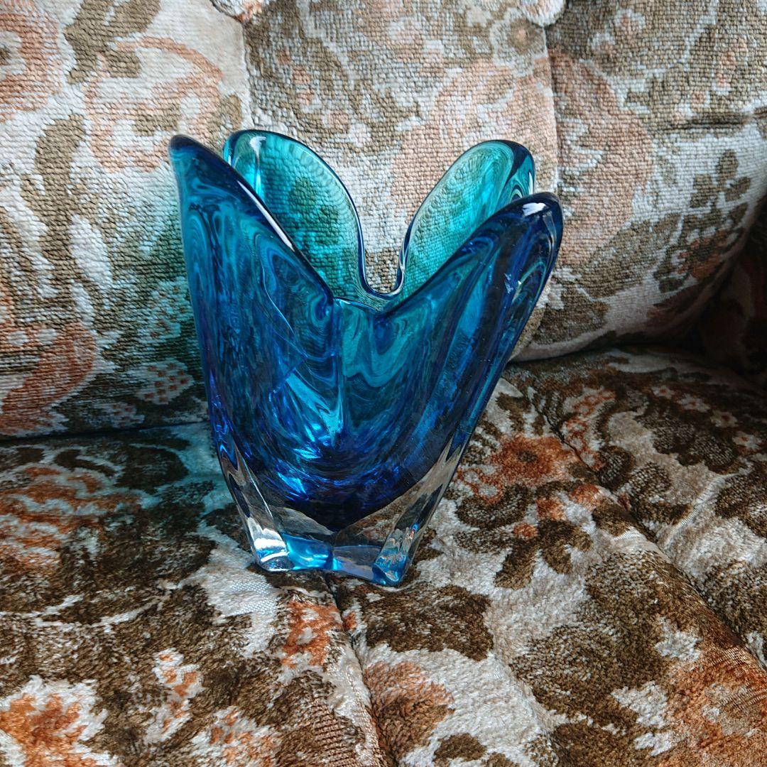青色ガラス花瓶 フラワー型アンティークポップ