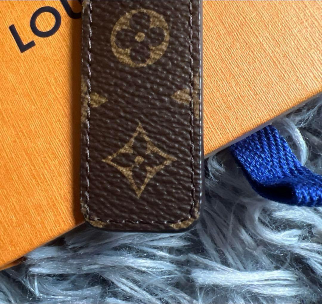VUITTON キーホルダー・LV チェリシュド
