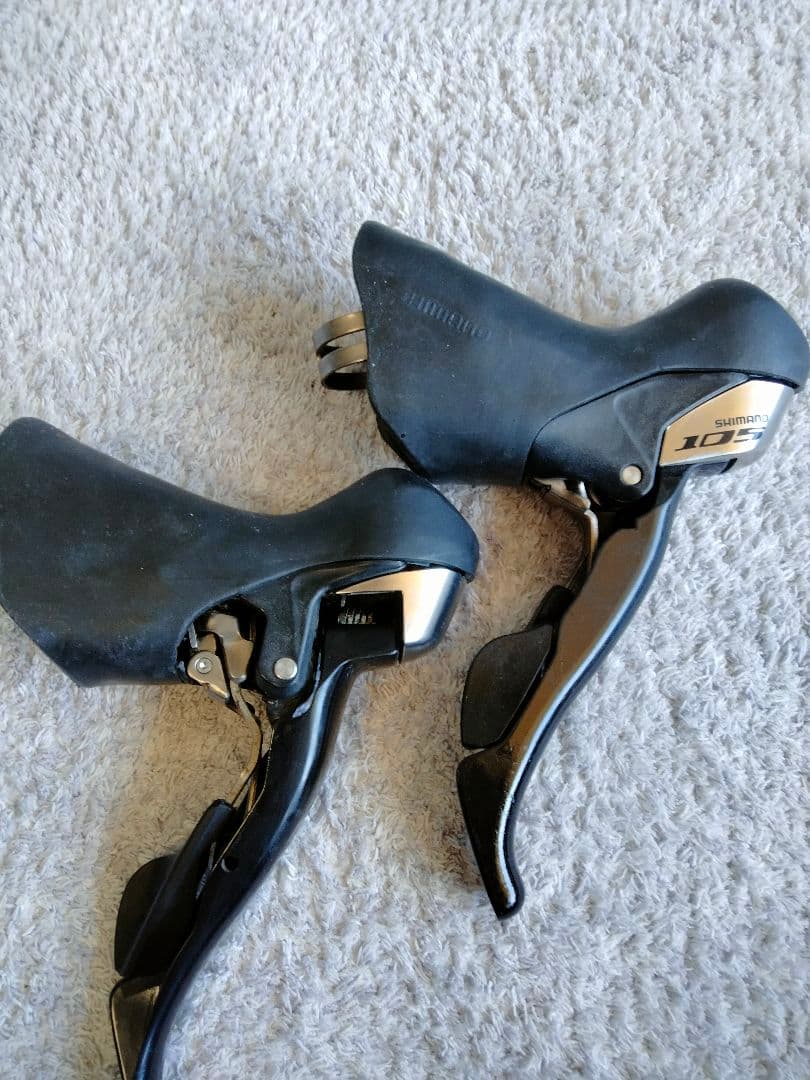 Shimano 105 １０速シフター ケーブル付き　ST-5700